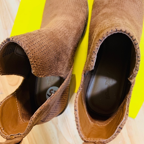 Universal Thread Peep Toe Ankle Boots - Picture 10 of 11